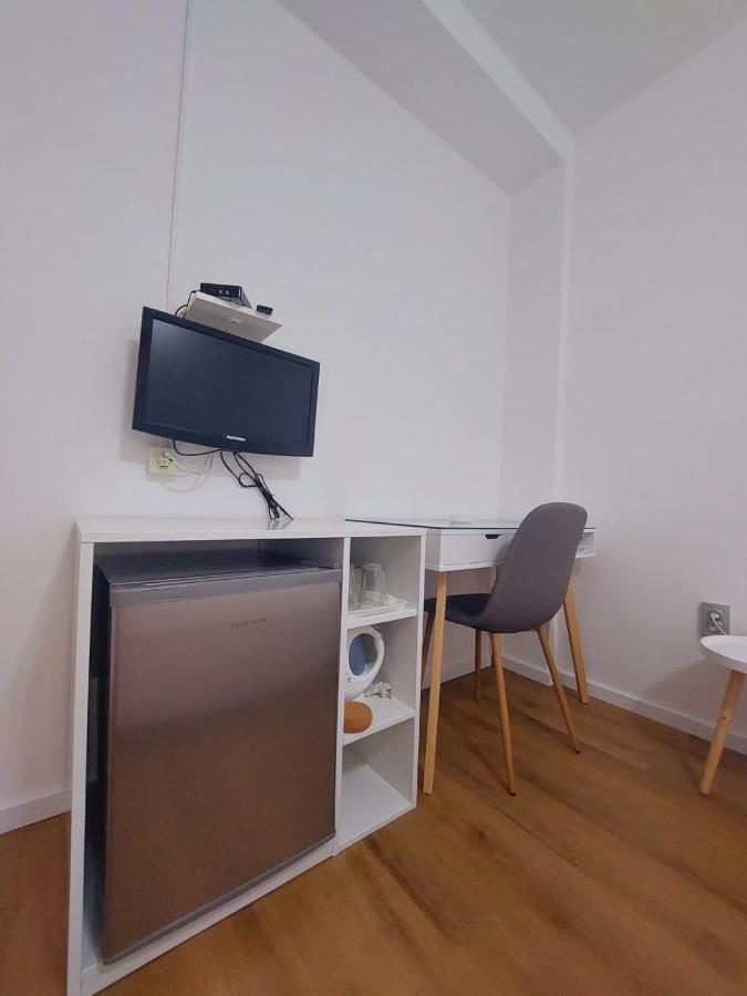 Vinko Rooms Primosten Exterior photo
