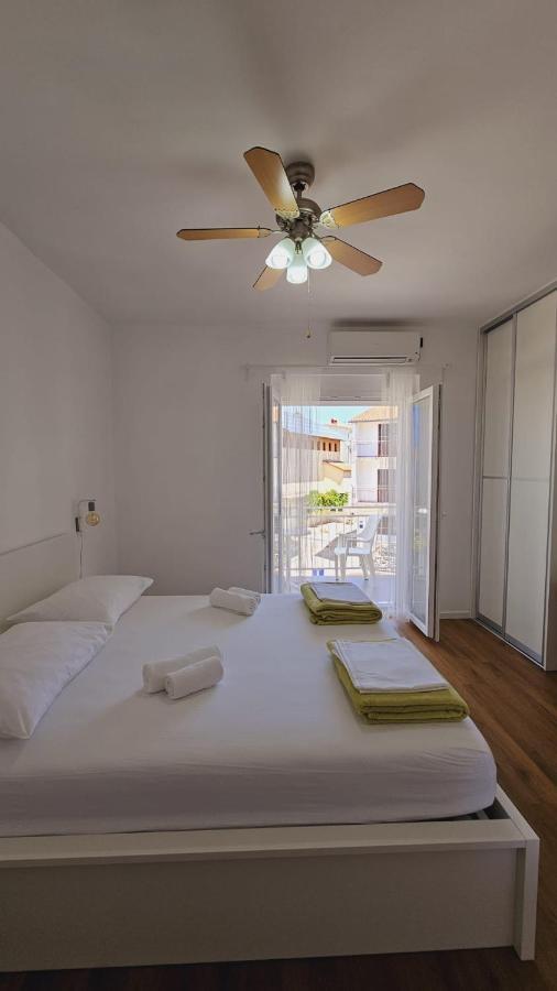 Vinko Rooms Primosten Exterior photo